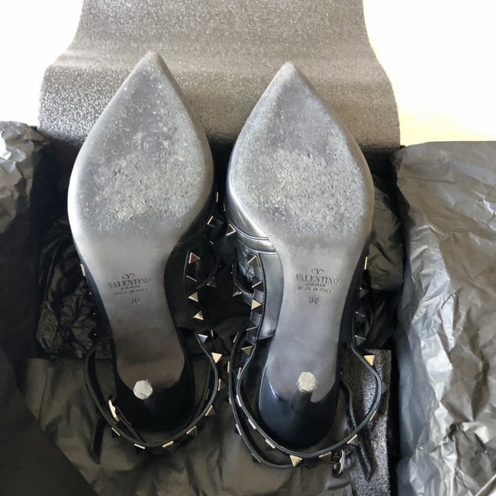 VALENTINO GARAVANI ROCKSTUD ANKLE STRAP PUMP - Picture 14 of 15